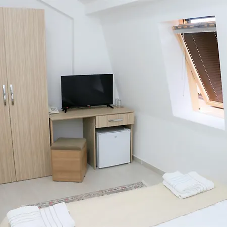 Old Szálloda Szkopje