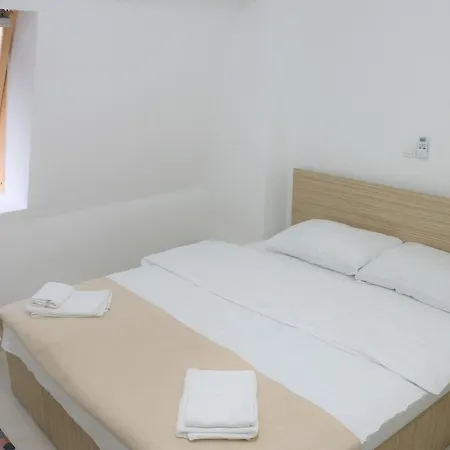 Old Szálloda Szkopje